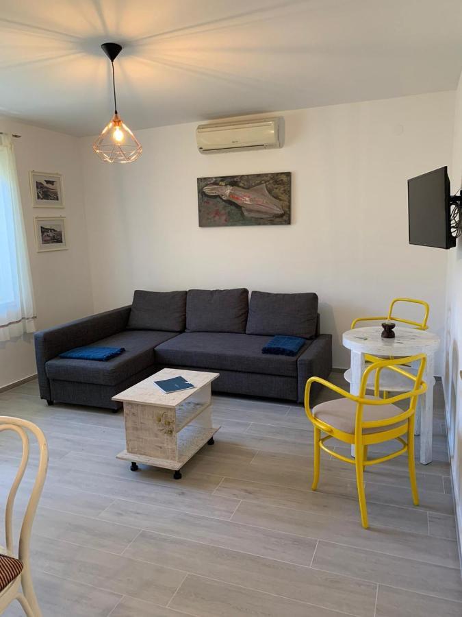 Apartmani "Miso" Podgora Exteriör bild
