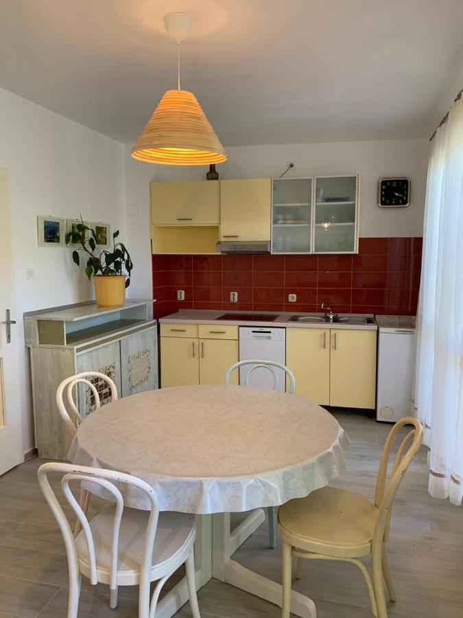 Apartmani "Miso" Podgora Exteriör bild