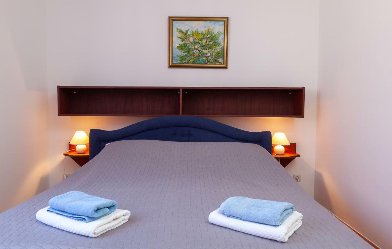 Apartmani "Miso" Podgora Exteriör bild