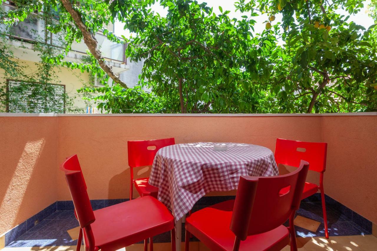 Apartmani "Miso" Podgora Exteriör bild