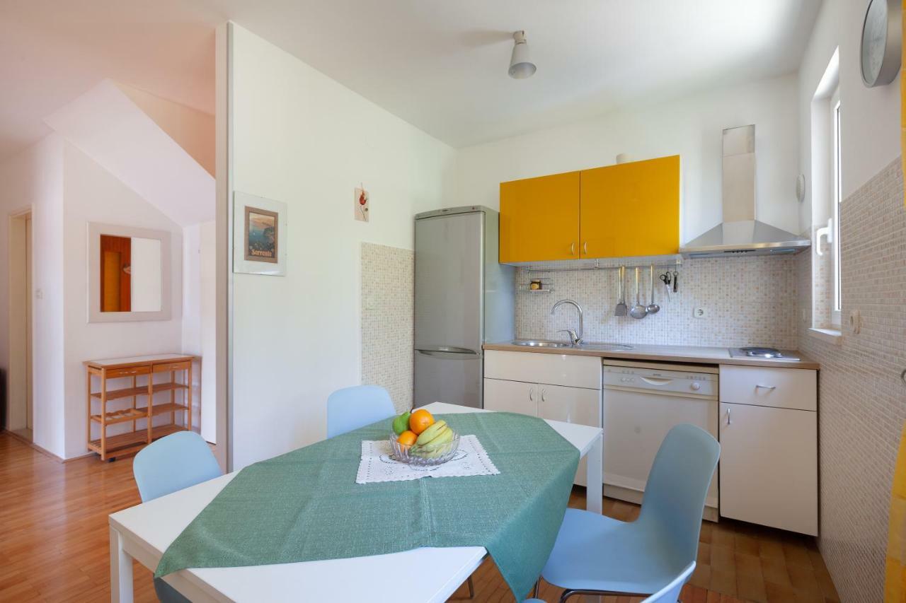 Apartmani "Miso" Podgora Exteriör bild